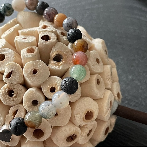 Handmade Agate & Lava Natural Stone Multicolor Beaded Bracelet - Picture 4 of 10